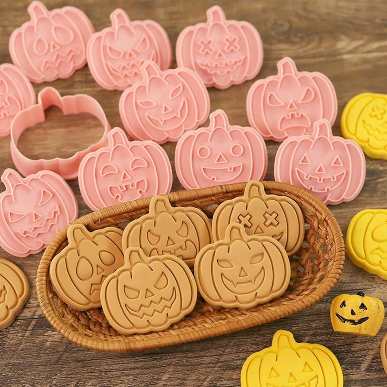 Halloween Cookie Cutter Set – 3D Cartoon Ghost & Pumpkin Biscuit & Fondant Mold for Frosting Decoration